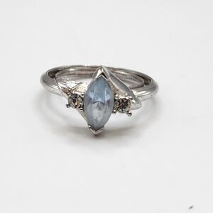 Vintage Avon Silver Toned Ice Blue Marquise CZ Rhinestone Cocktail Ring - Size 7